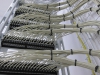 Подключение кабелей к панелям в серверной